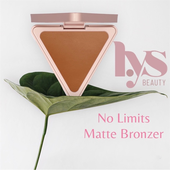 lys Beauty Other - 🎉 HOST PICK 🎉 💕 lys Beaty No Limits Matte Bronzer- Harmony 💕